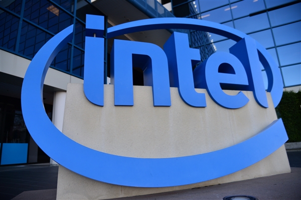 Intel 11代全新核显出现了！好强 好乱Intel 11代全新核显出现了！好强 好乱